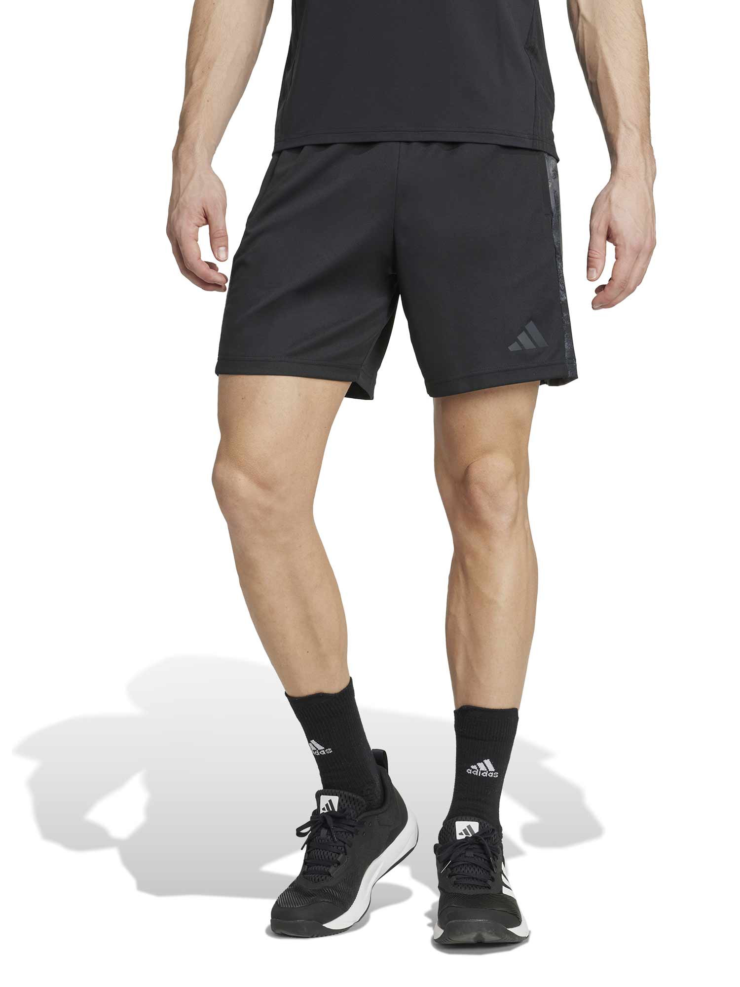 ADIDAS PERFORMANCE Къси панталони Train Essentials Seasonal 3-Stripes