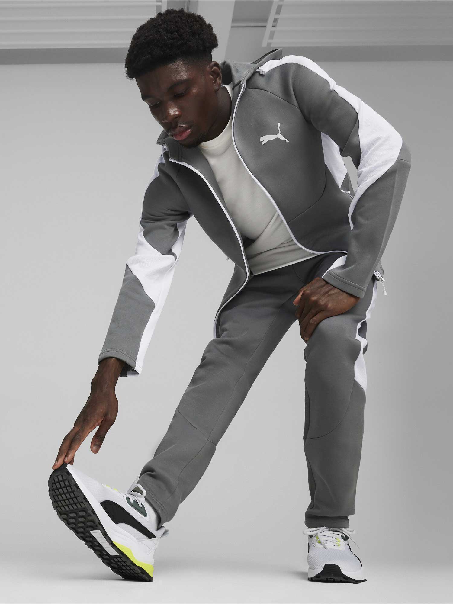 PUMA Суитшърт EVOSTRIPE Full-Zip Hoodie DK