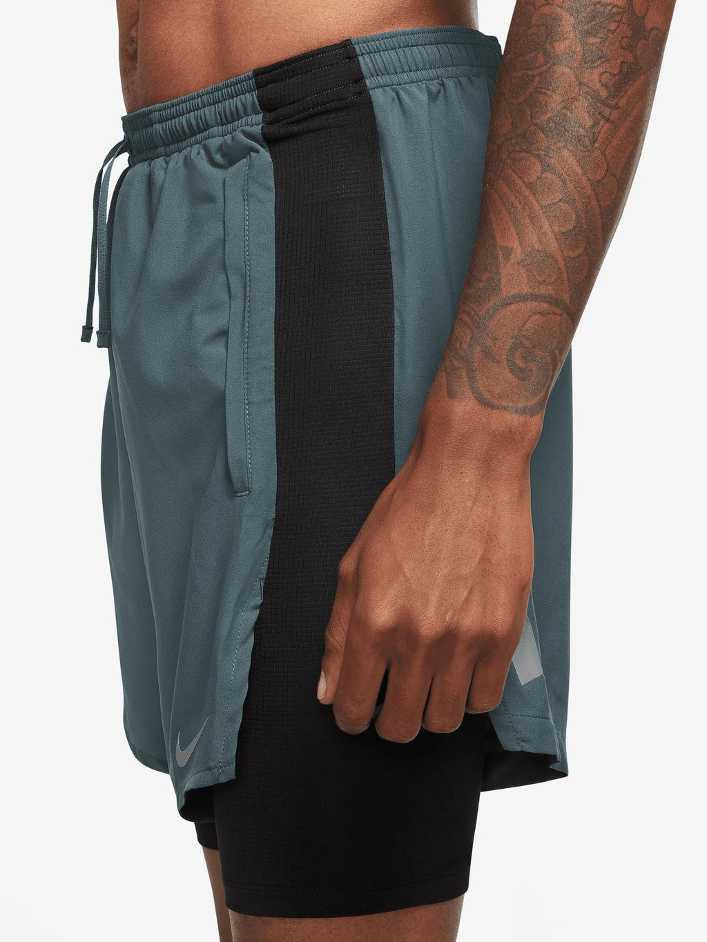 NIKE Къси панталони M NK RDVN 8IN HYB STRIDE