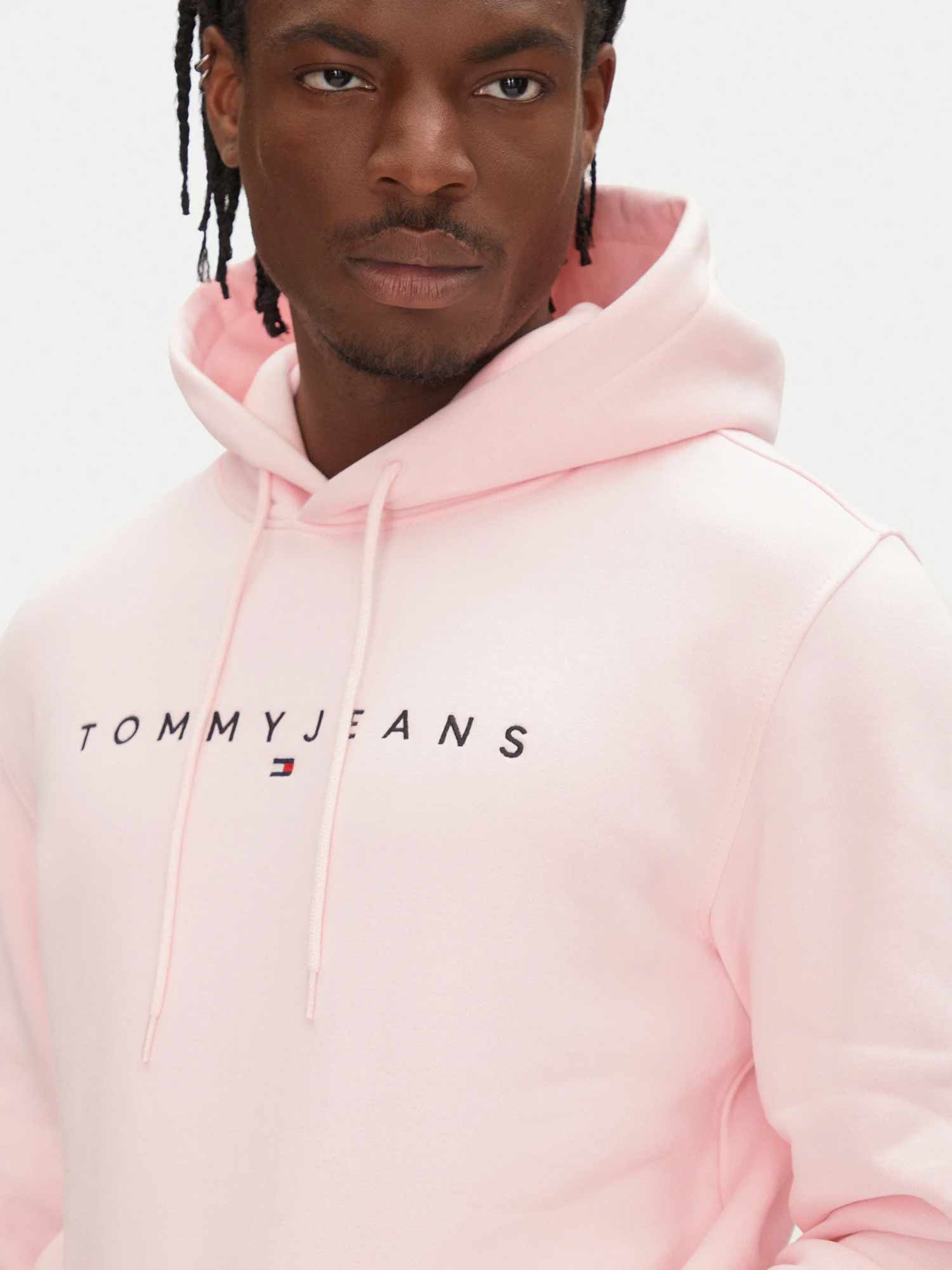 TOMMY JEANS Суитшърт TJM REG LINEAR LOGO HOODIE EXT