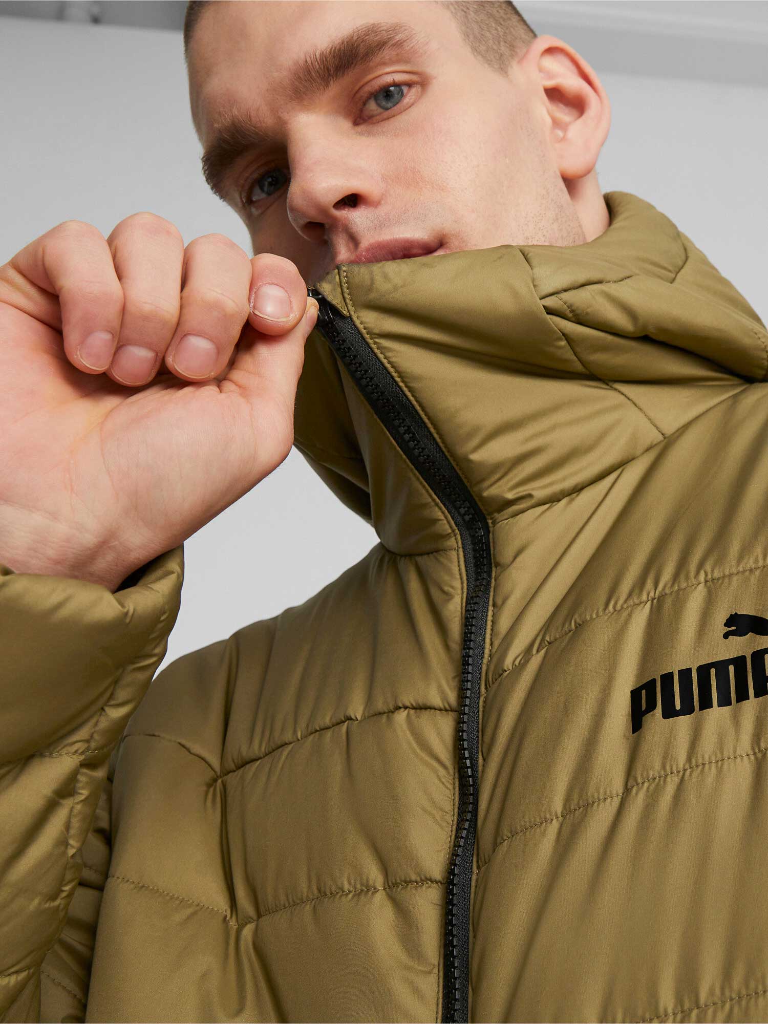 PUMA Яке ESS Hooded Padded