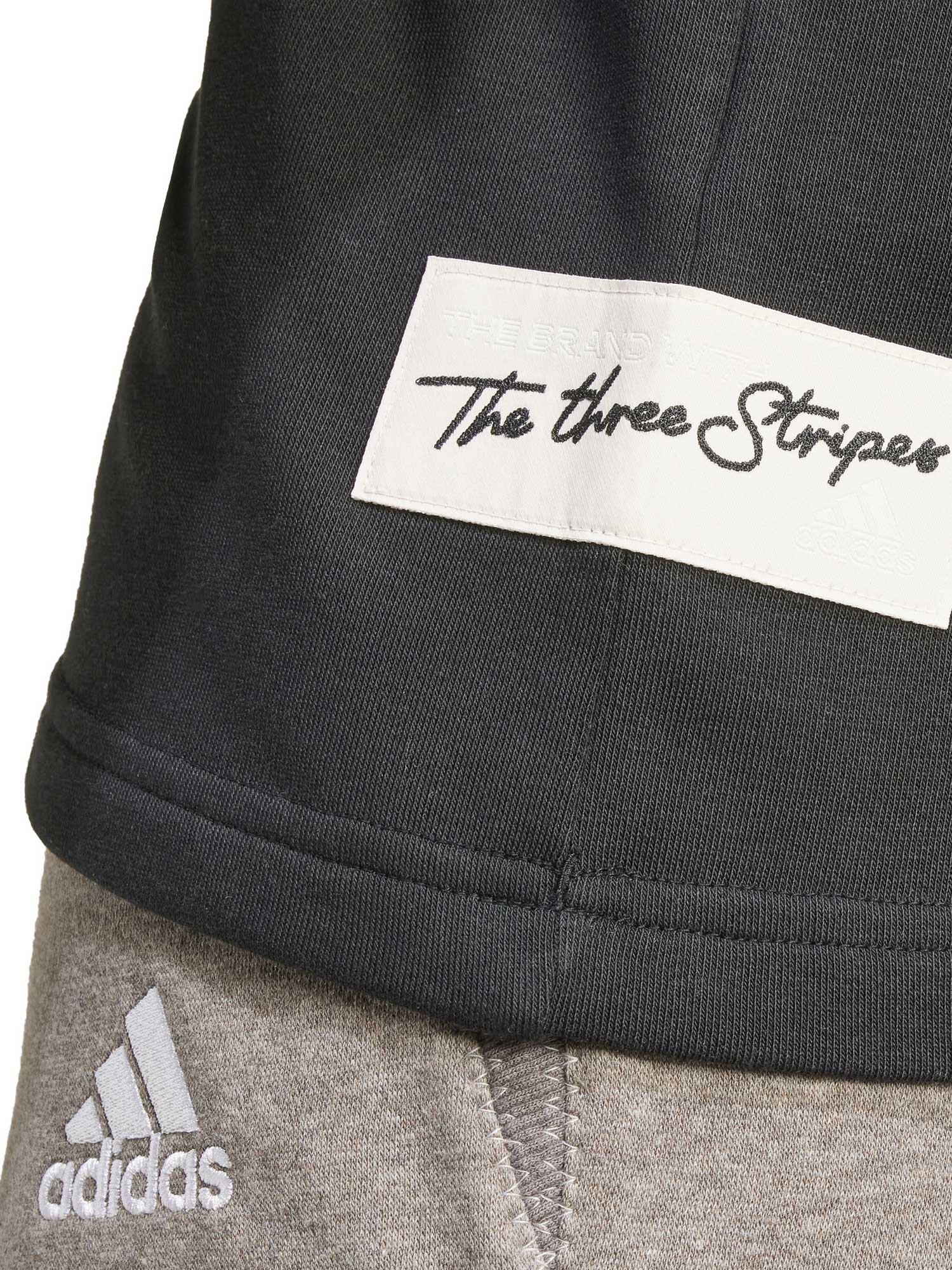ADIDAS SPORTSWEAR Тениска Modern Classics Graphic