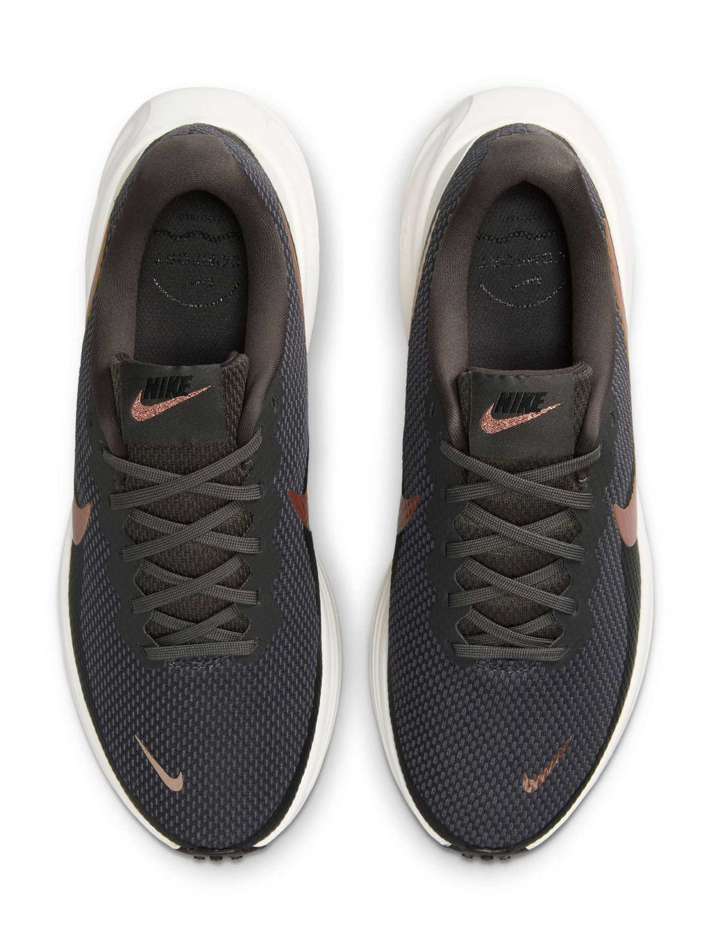 NIKE Обувки W REVOLUTION 8