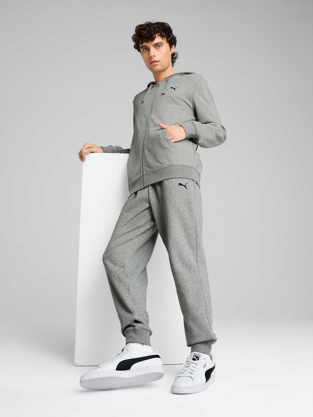 PUMA Суитшърт ESS Small Logo Full-Zip Hoodie TR