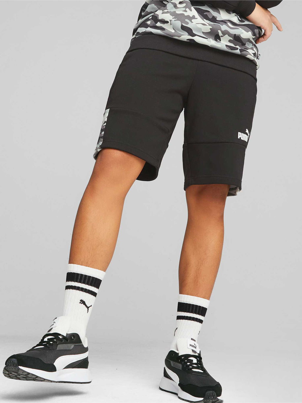 PUMA Къси панталони ESS BLOCK CAMO 10' TR