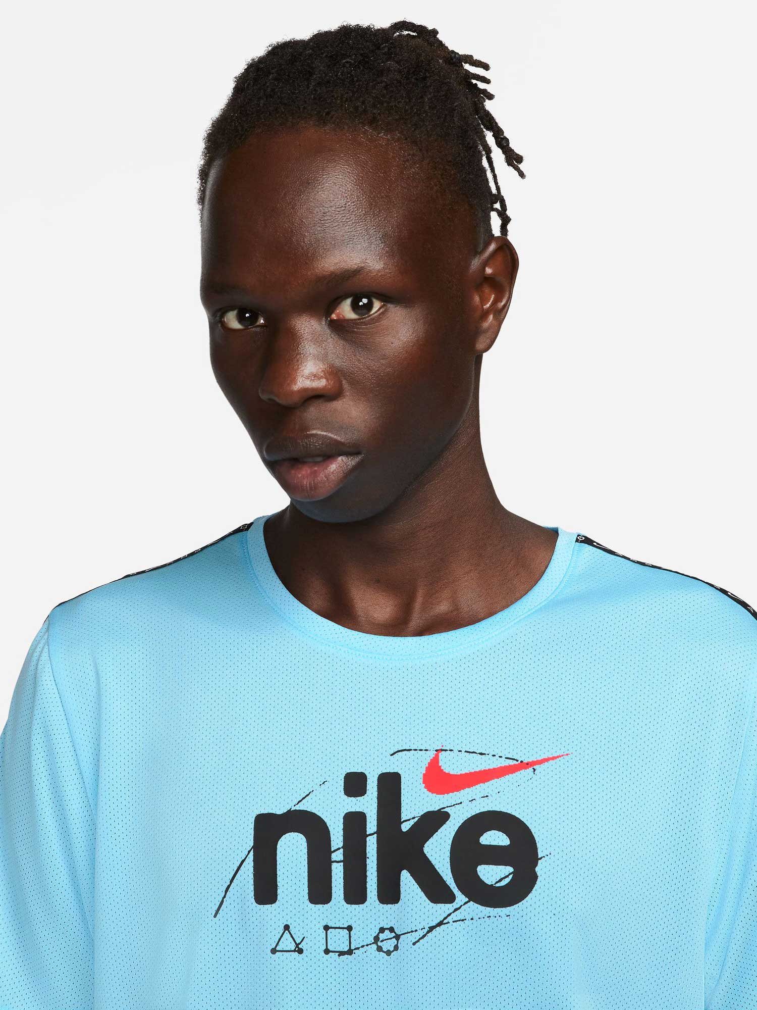 NIKE Тениска M NK DF MILER SS DYE
