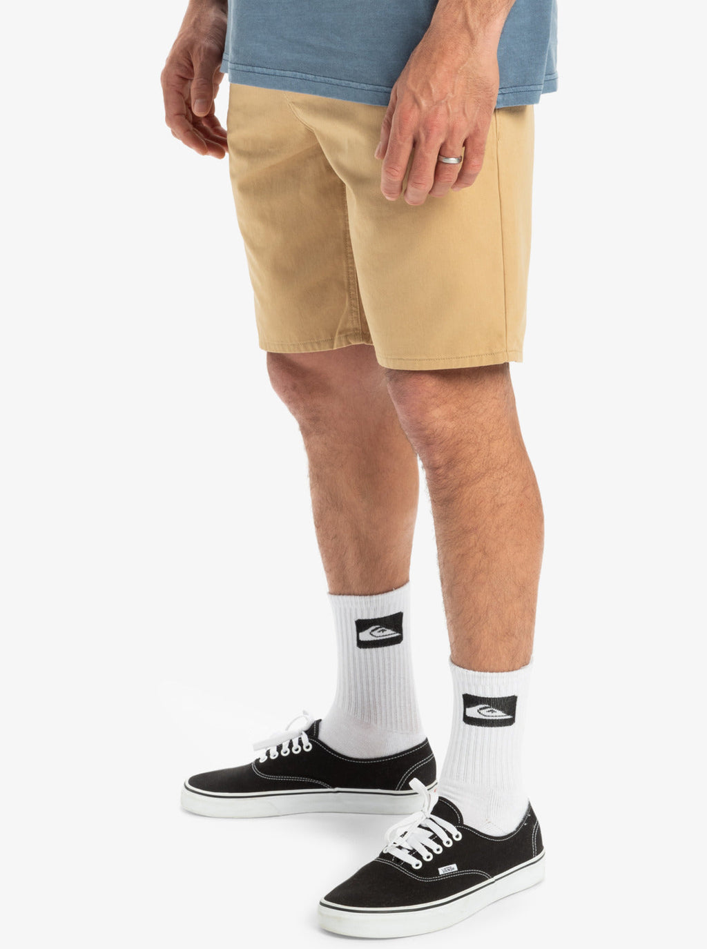 QUIKSILVER Къси панталони EVERYDAY CHINO LIGHT SHORT