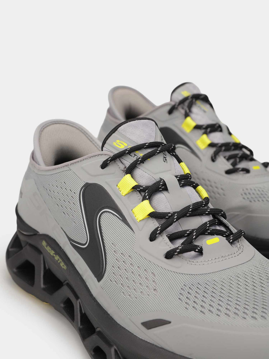 SKECHERS Обувки GLIDE-STEP ALTUS