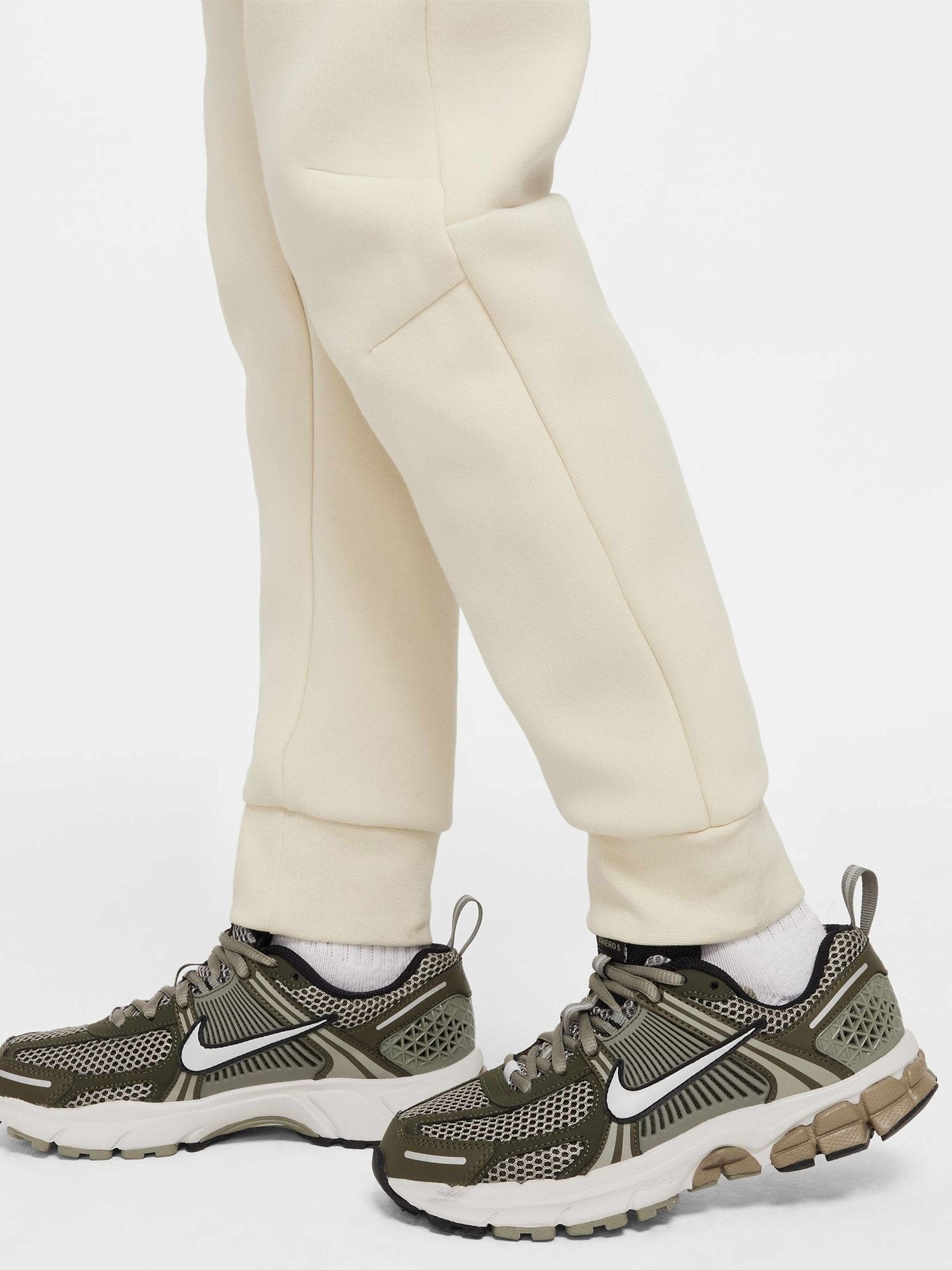NIKE Спортно долнище B NSW TCH FLC JGGR - PD