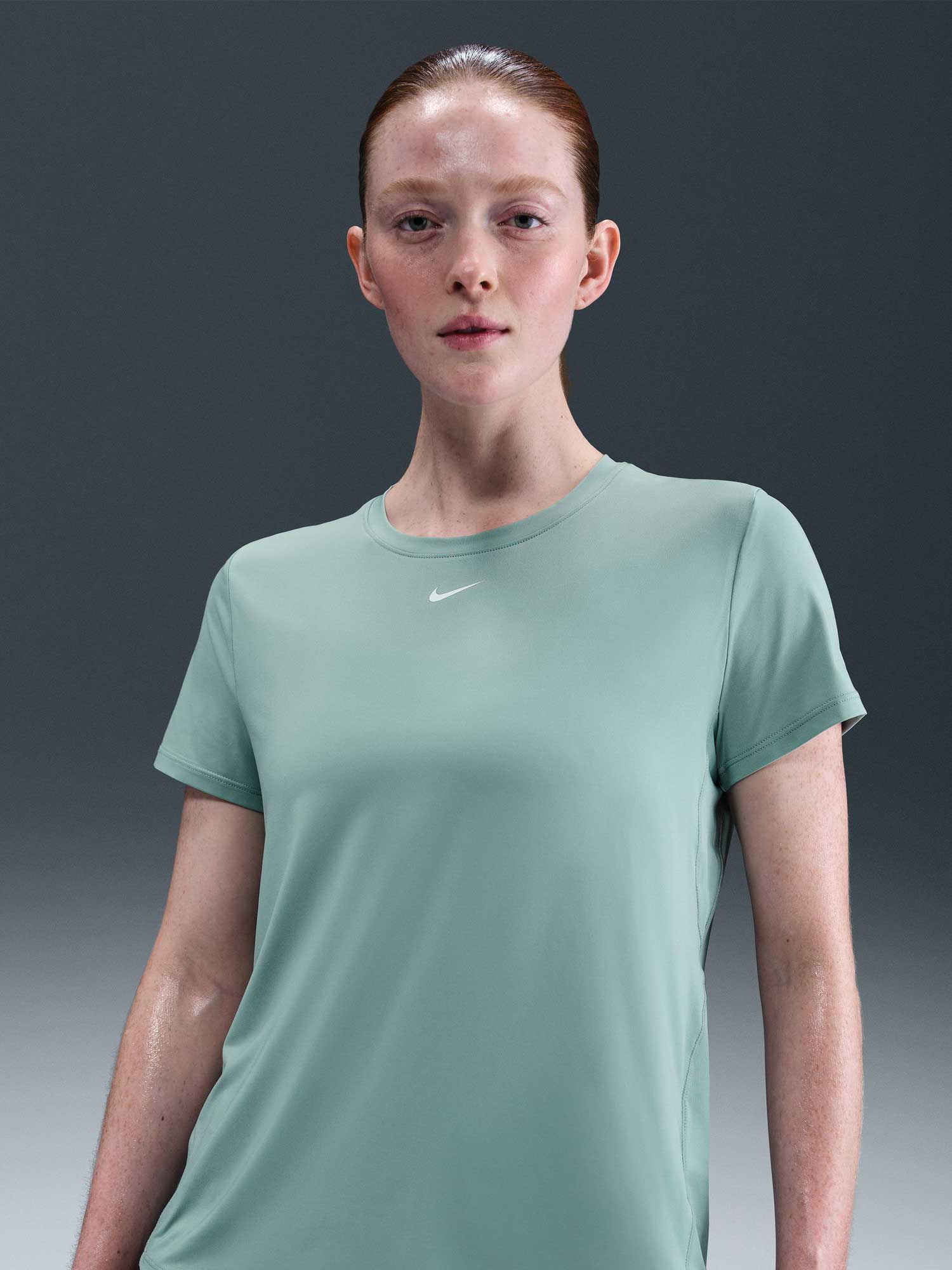 NIKE Тениска W NK ONE CLASSIC DF SS TOP WT