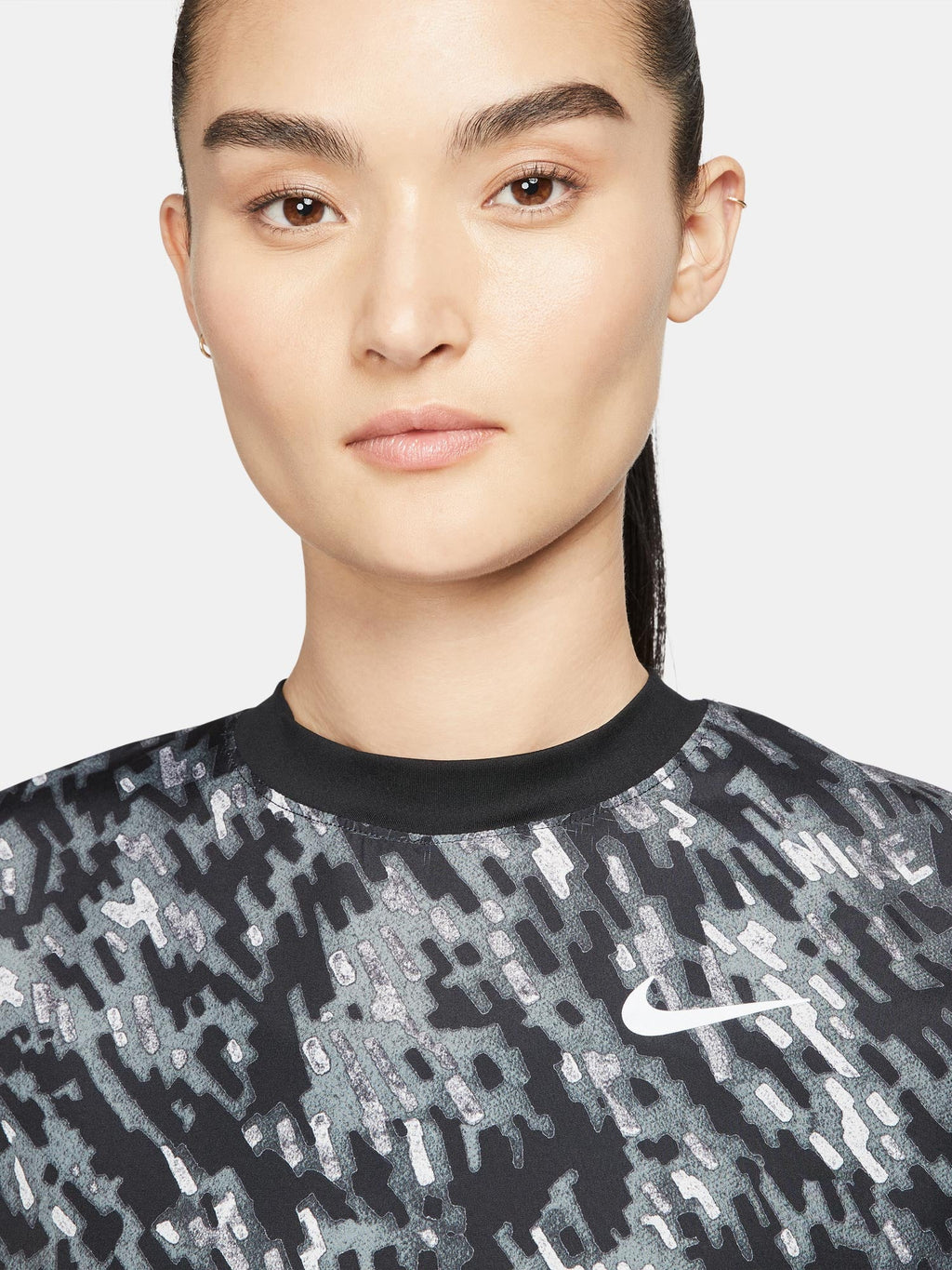 NIKE Блуза W DF PACER SSNL NV