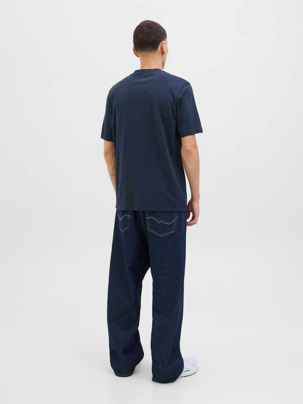 JACK & JONES Тениска JJHAYATO TEE SS CREW NECK BTS LN