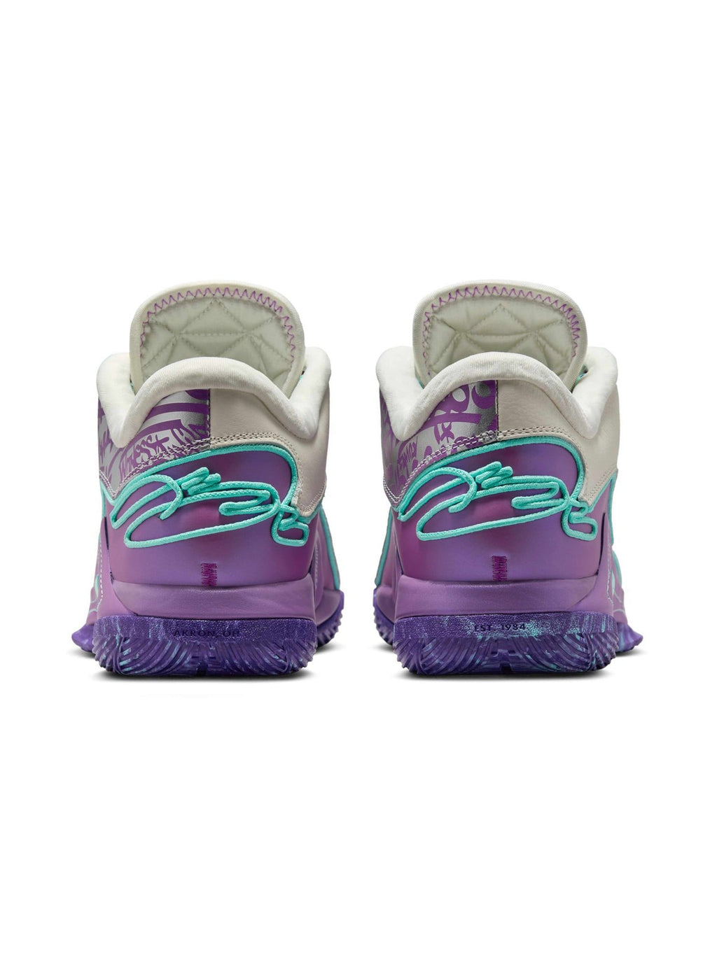 NIKE Обувки LEBRON XXII