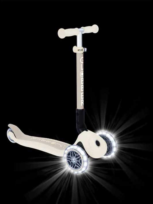 GLOBBER Тротинетка JUNIOR FOLDABLE LIGHTS ECO