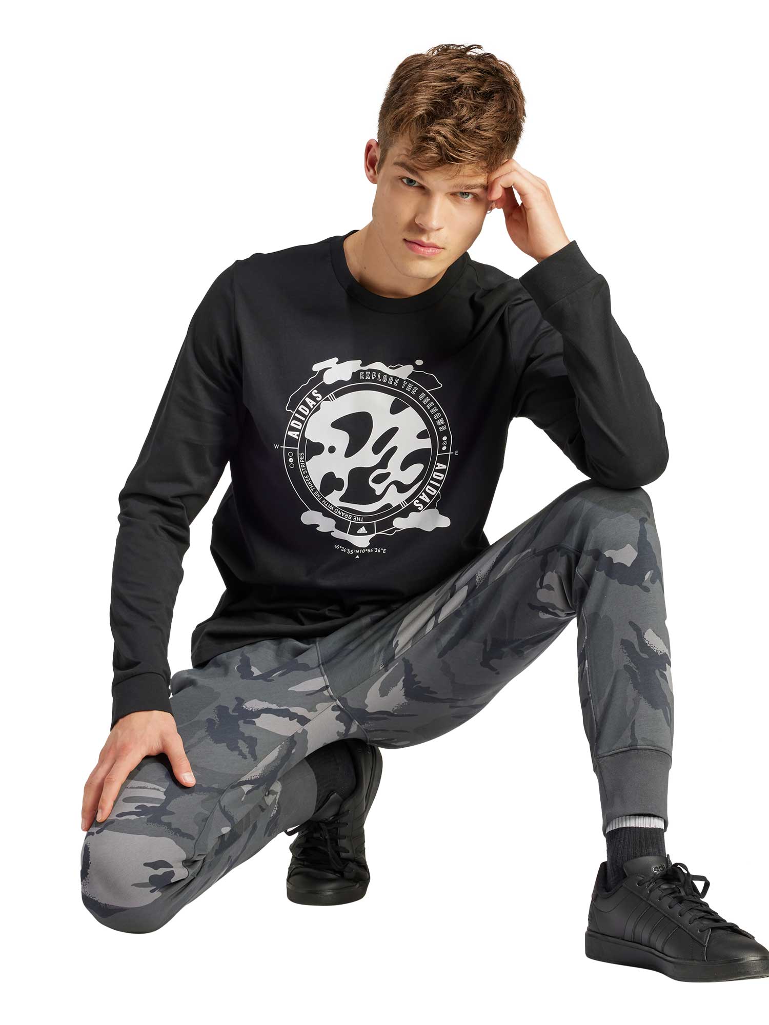 ADIDAS SPORTSWEAR Спортно долнище Seasonal Essentials Camouflage