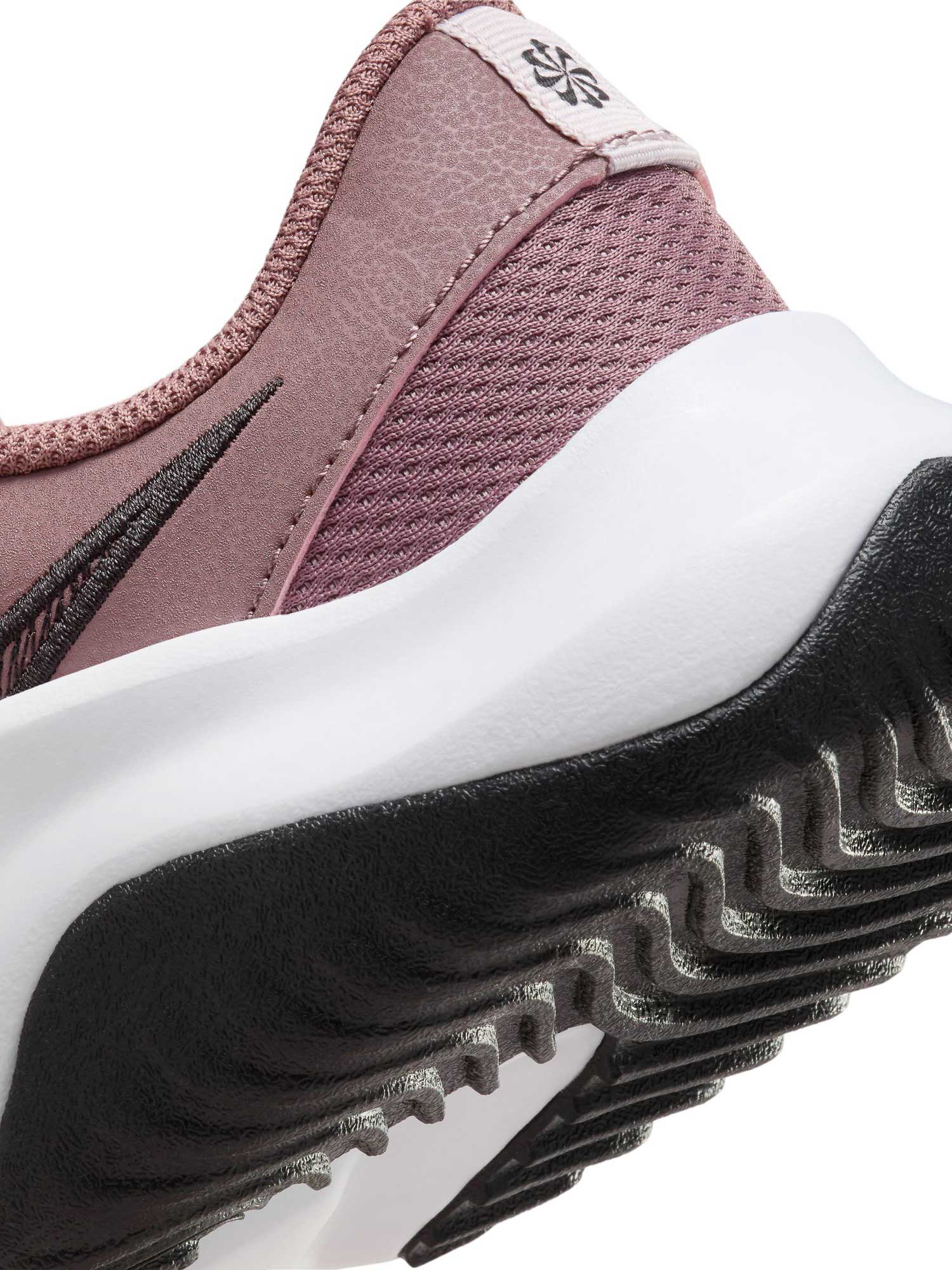 NIKE Обувки W LEGEND ESSENTIAL 3 NN