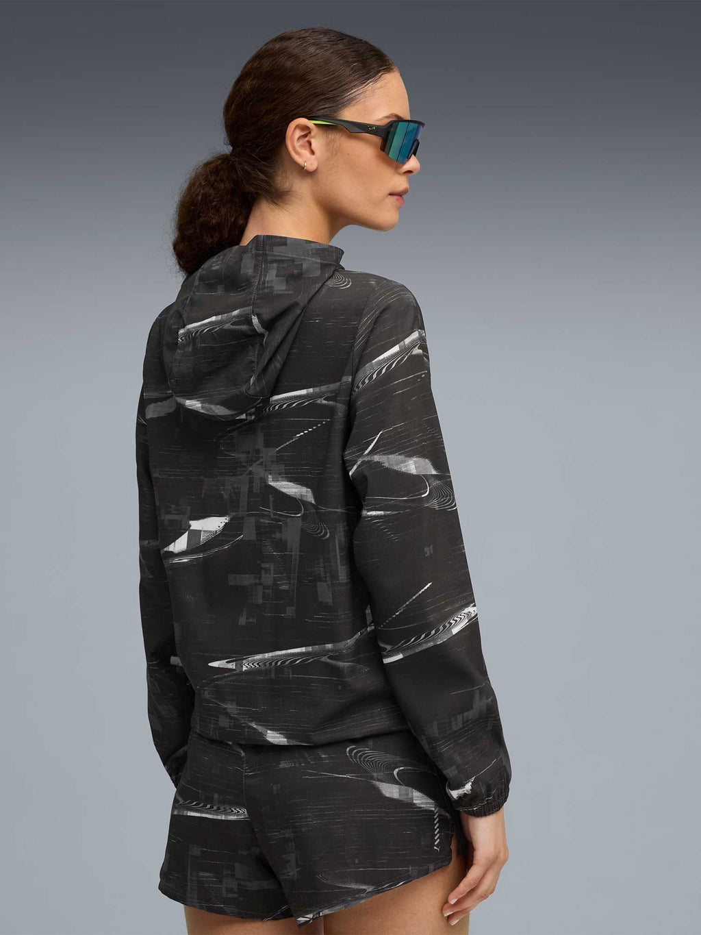 PUMA Ветровка W Run Velocity AOP Woven Jacket