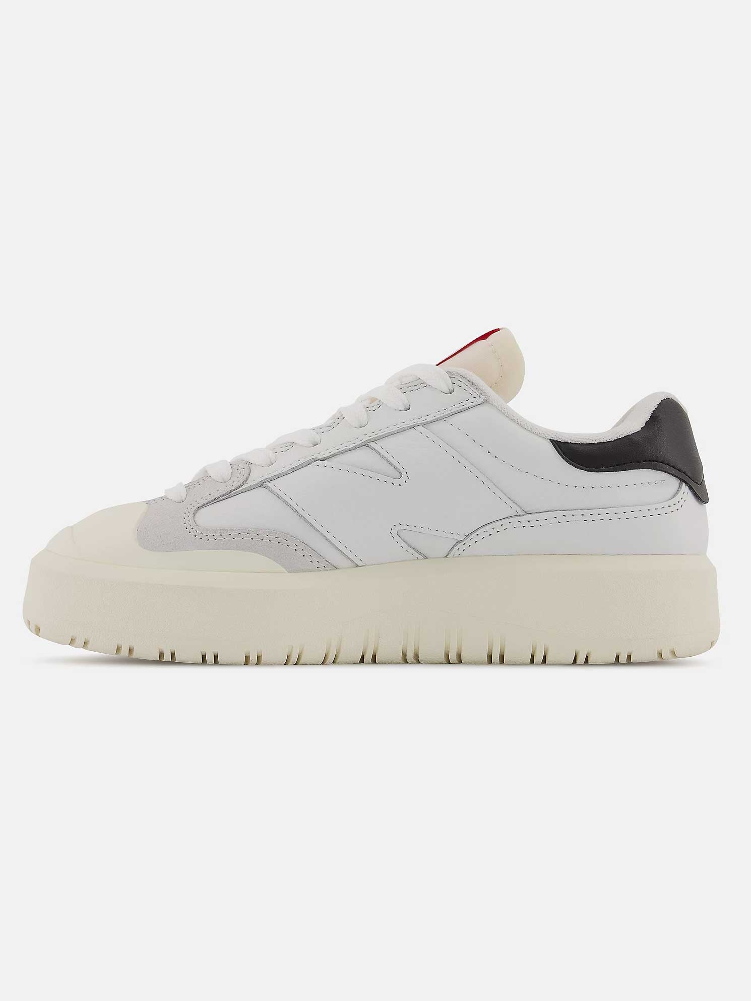 NEW BALANCE Обувки CT302