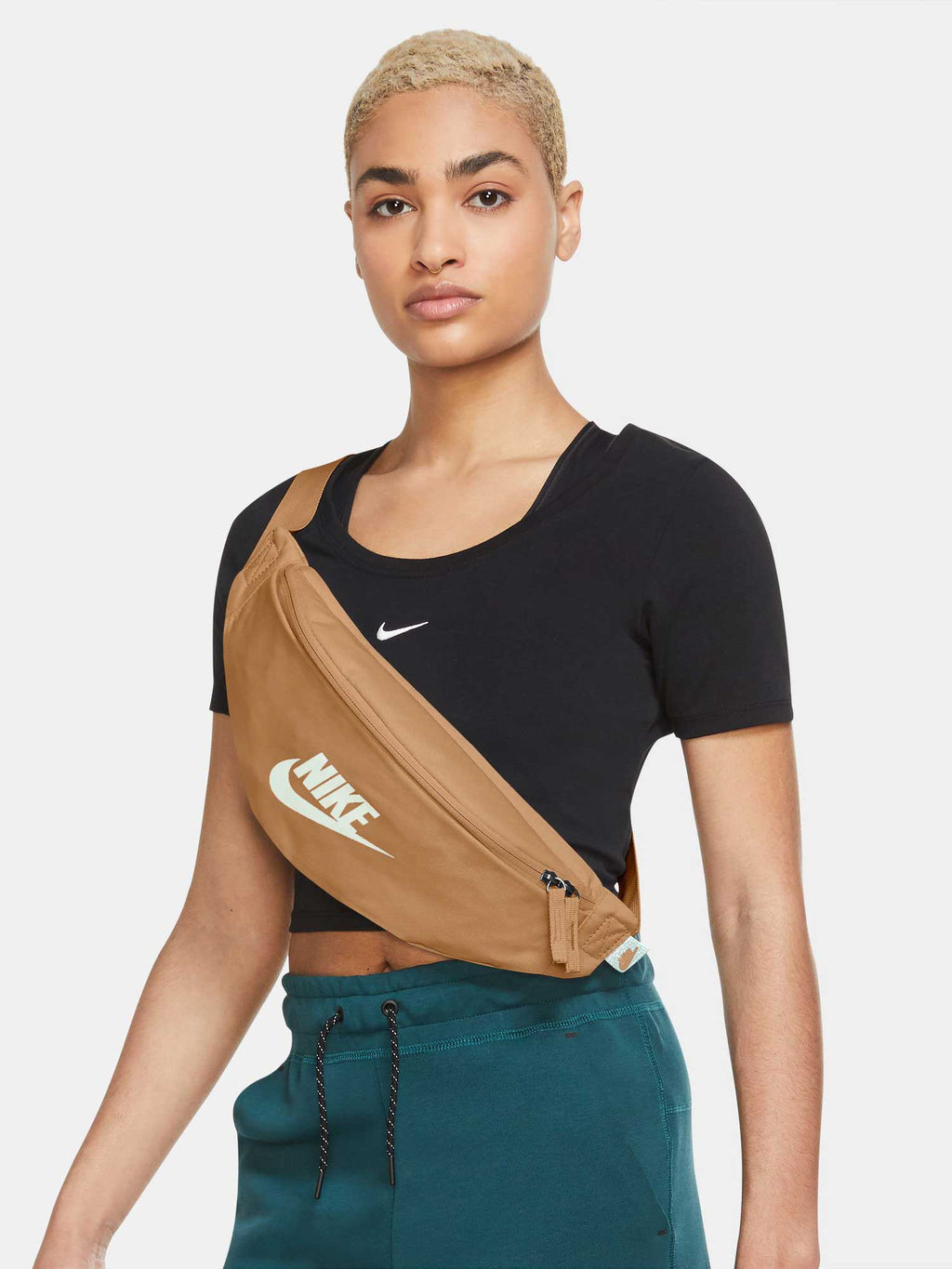 NIKE Чанта за кръст NK HERITAGE WAISTPACK - FA21