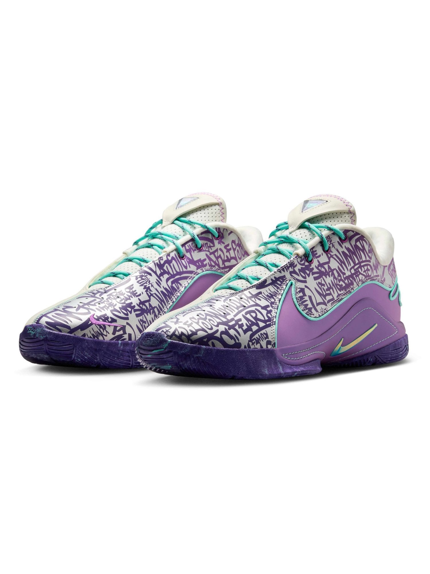 NIKE Обувки LEBRON XXII