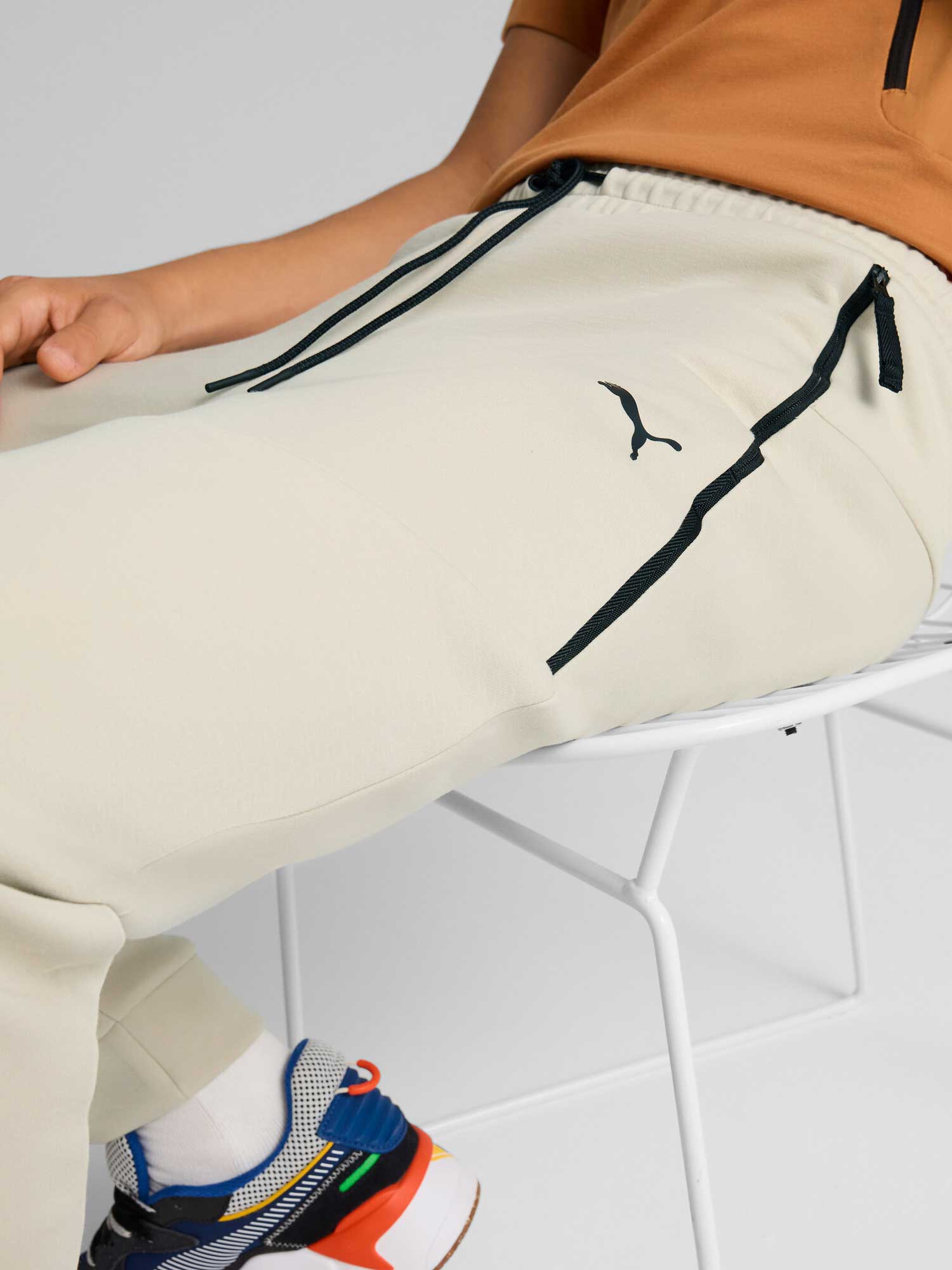 PUMA Спортно долнище PUMATECH Track Pant DK