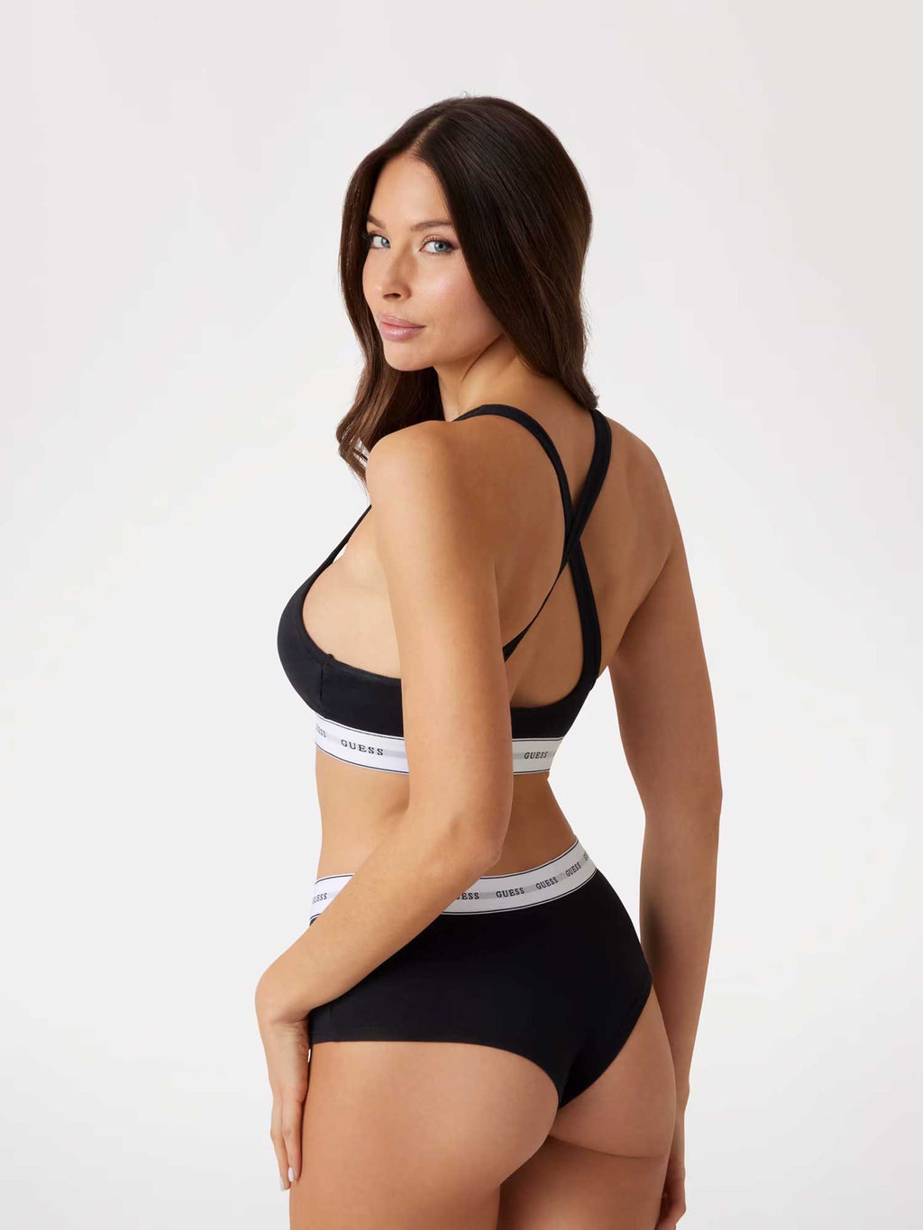 GUESS Спортен сутиен CARRIE PADDED TRIANGLE