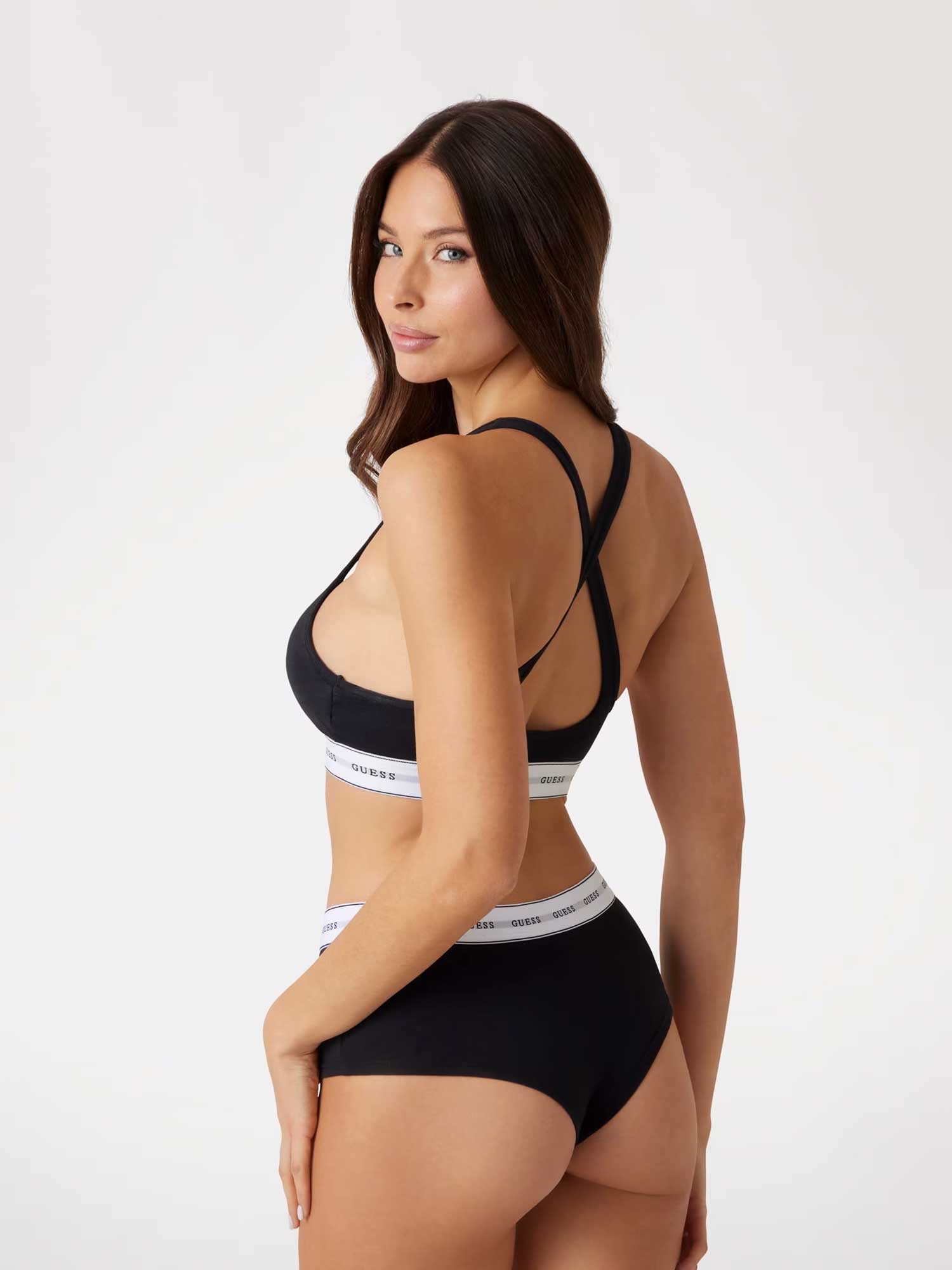 GUESS Спортен сутиен CARRIE PADDED TRIANGLE