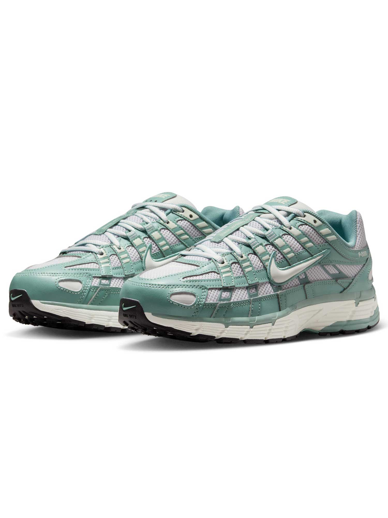NIKE Обувки W P-6000