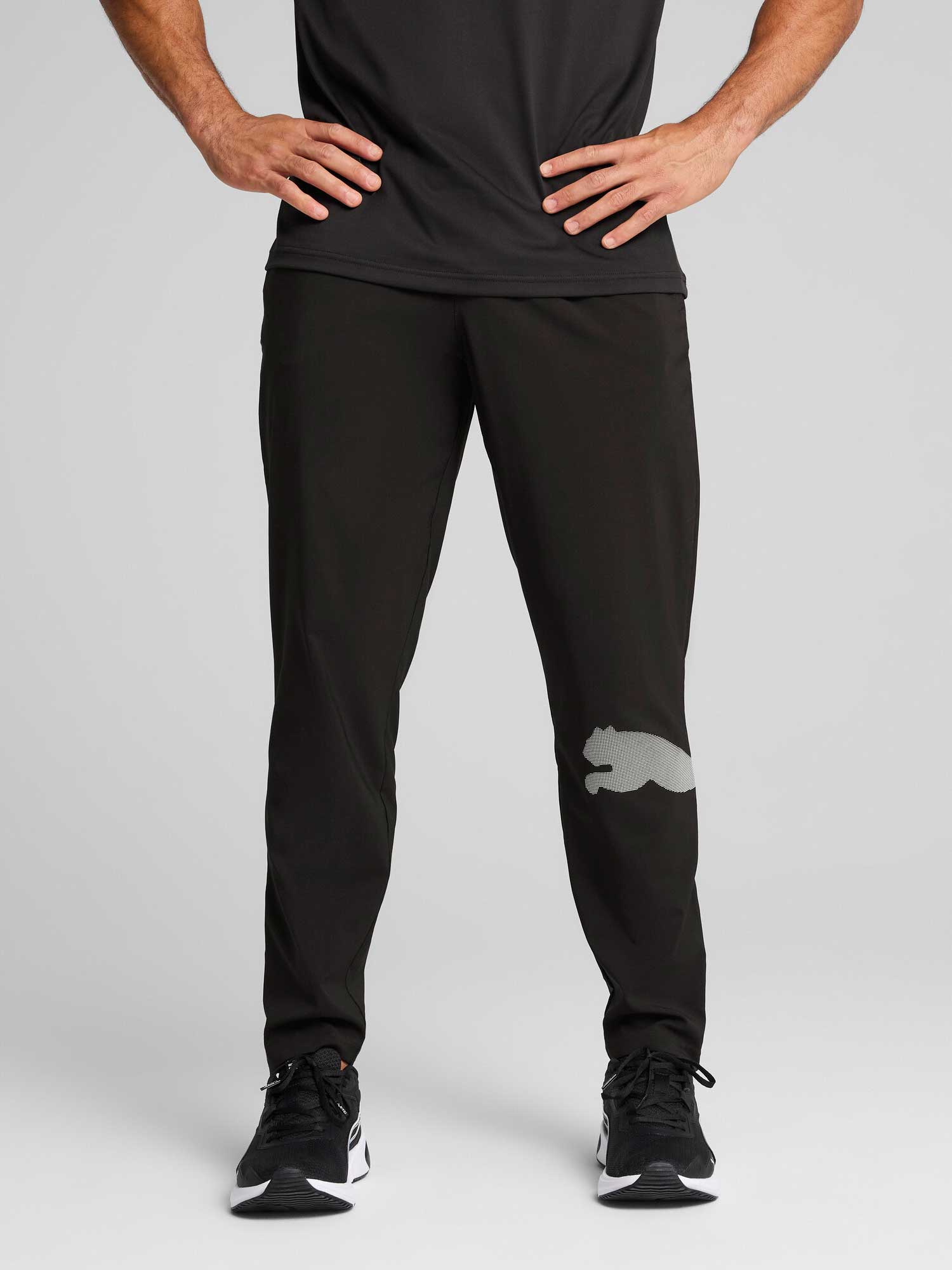 PUMA Спортно долнище TAD BIG LOGO Woven Pant