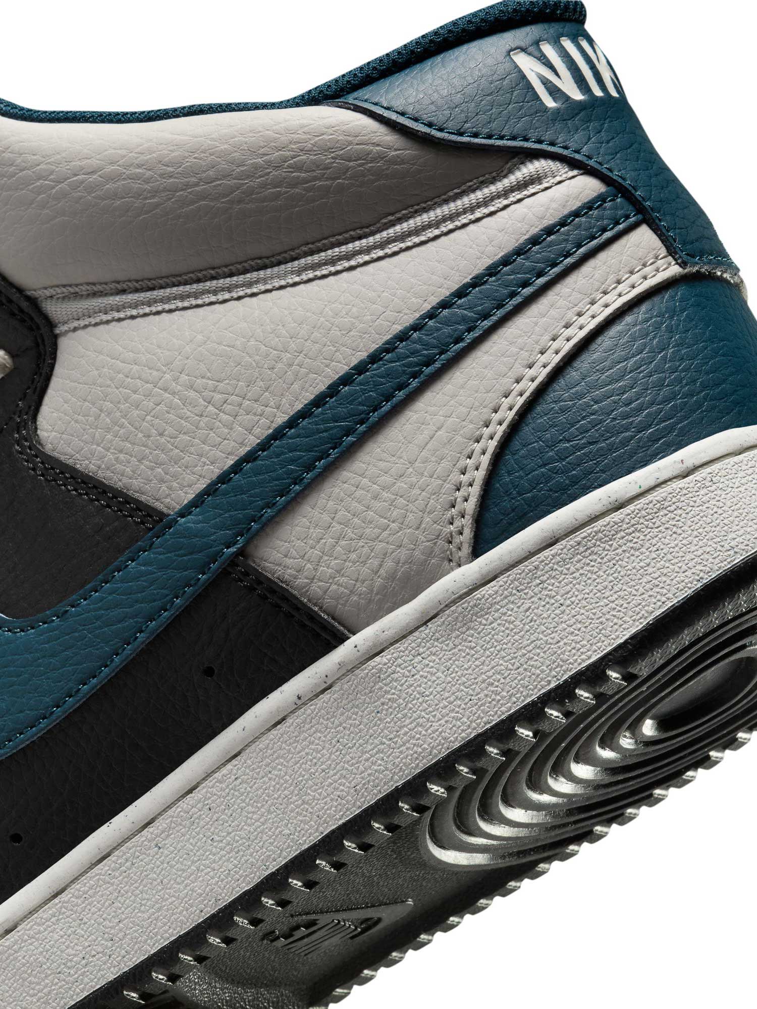 NIKE Обувки COURT VISION MID NN