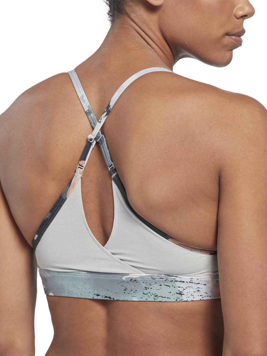 REEBOK Спортен сутиен Lux Strappy Allover Print Bold Bra