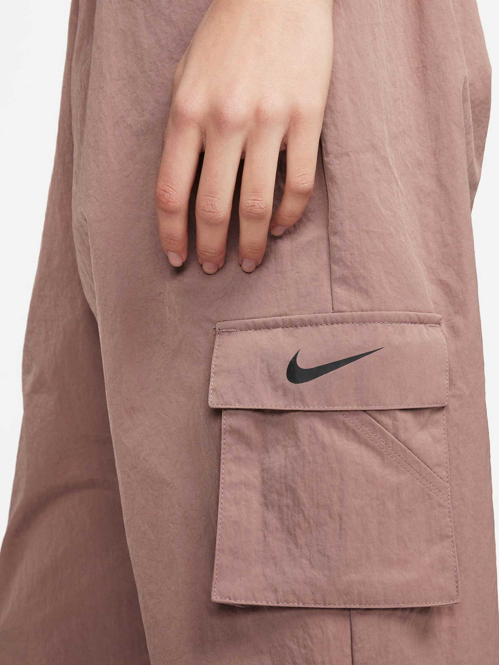 NIKE Спортно долнище W NSW ESSNTL WVN HR PNT CARGO