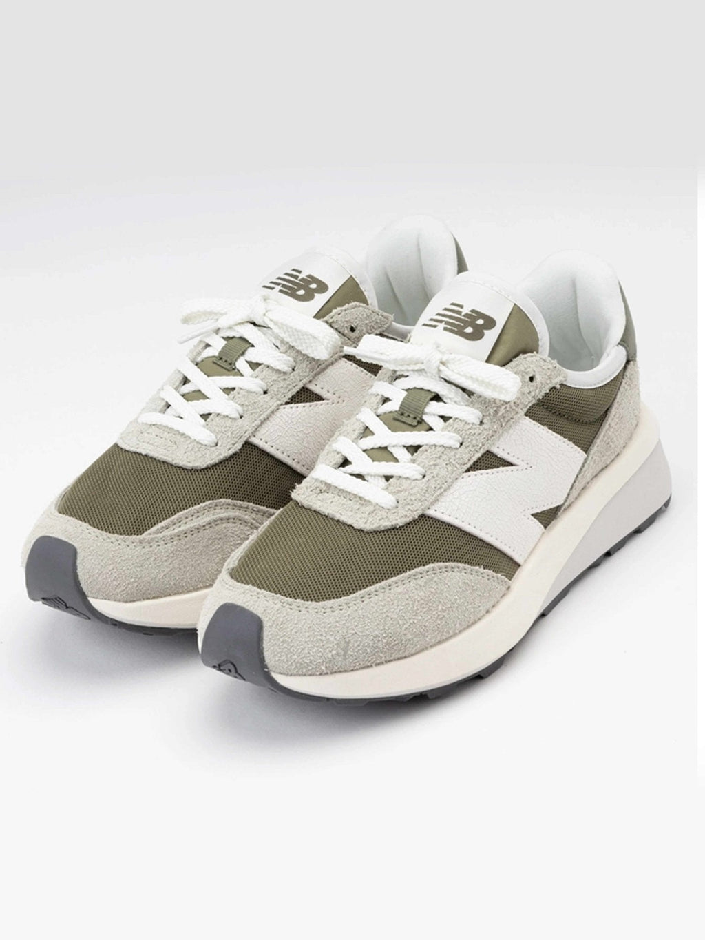 NEW BALANCE Обувки 370