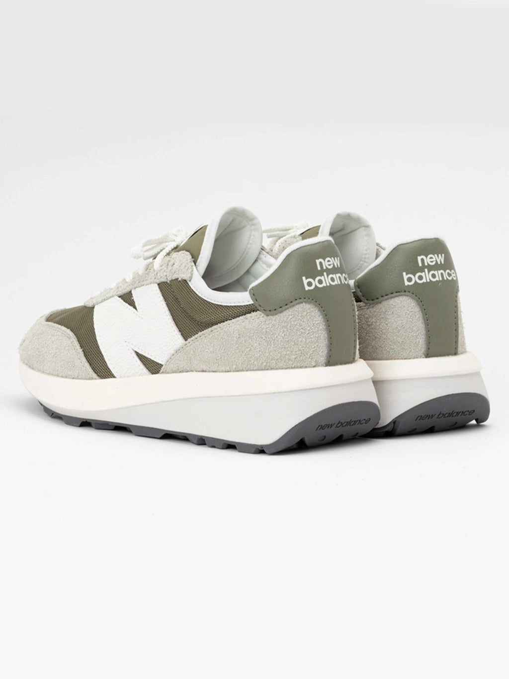 NEW BALANCE Обувки 370