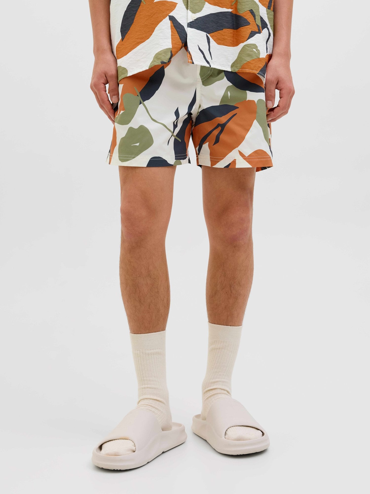 JACK & JONES Плувни шорти JPSTMAUI JJSWIM OCEAN DAYS AKM