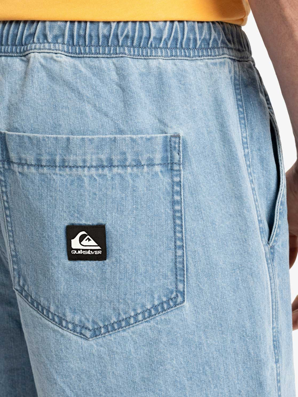 QUIKSILVER Къси панталони TAXER DENIM SHORT