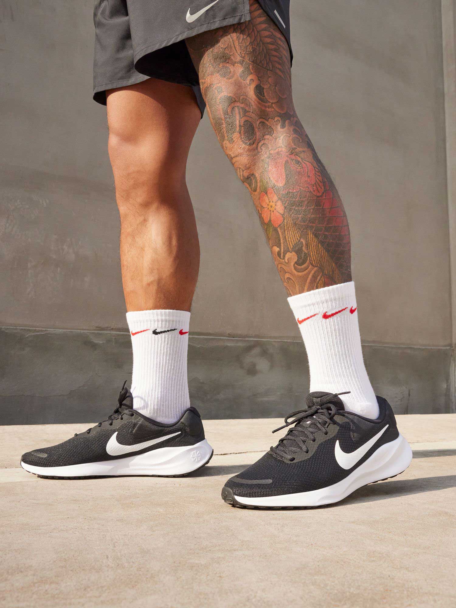 NIKE Обувки REVOLUTION 7